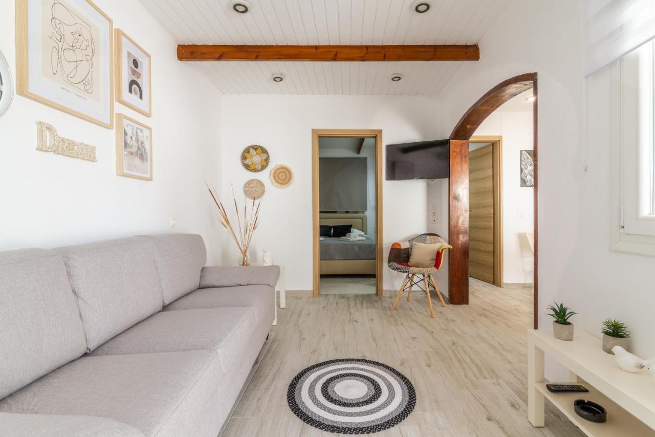 The Holiday House 4 كاندية المظهر الخارجي الصورة