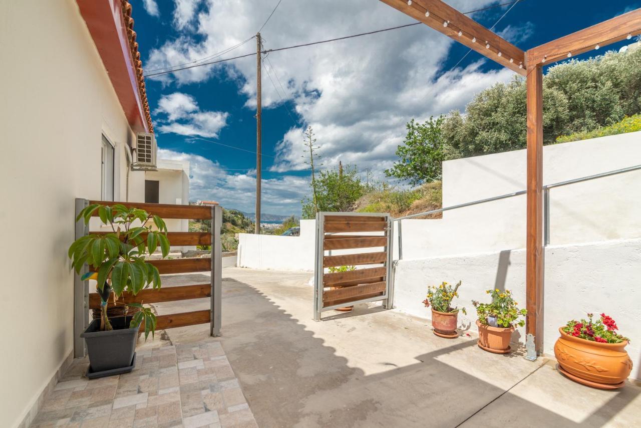 The Holiday House 4 كاندية المظهر الخارجي الصورة