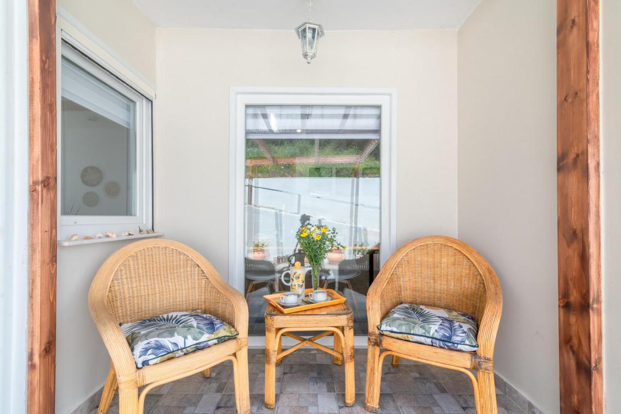 The Holiday House 4 كاندية المظهر الخارجي الصورة